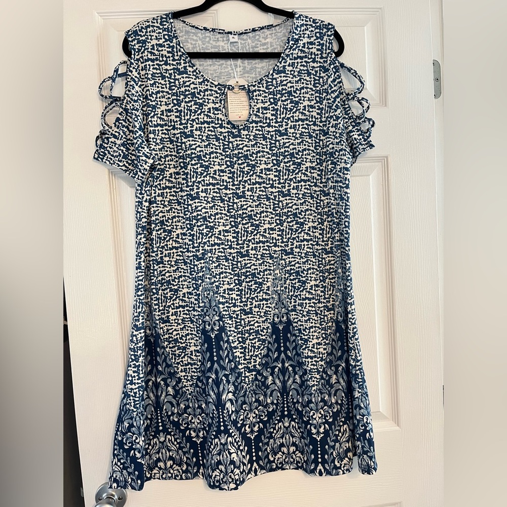 Beach Coverup -XL NWT